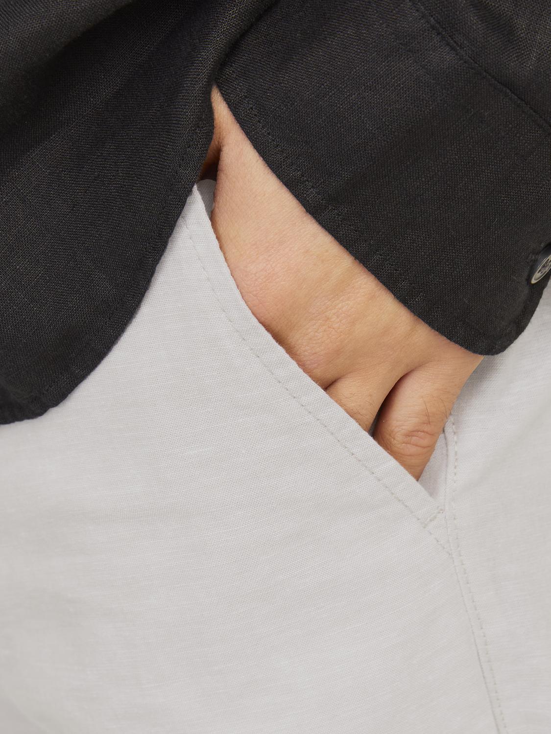 model_shot-detail